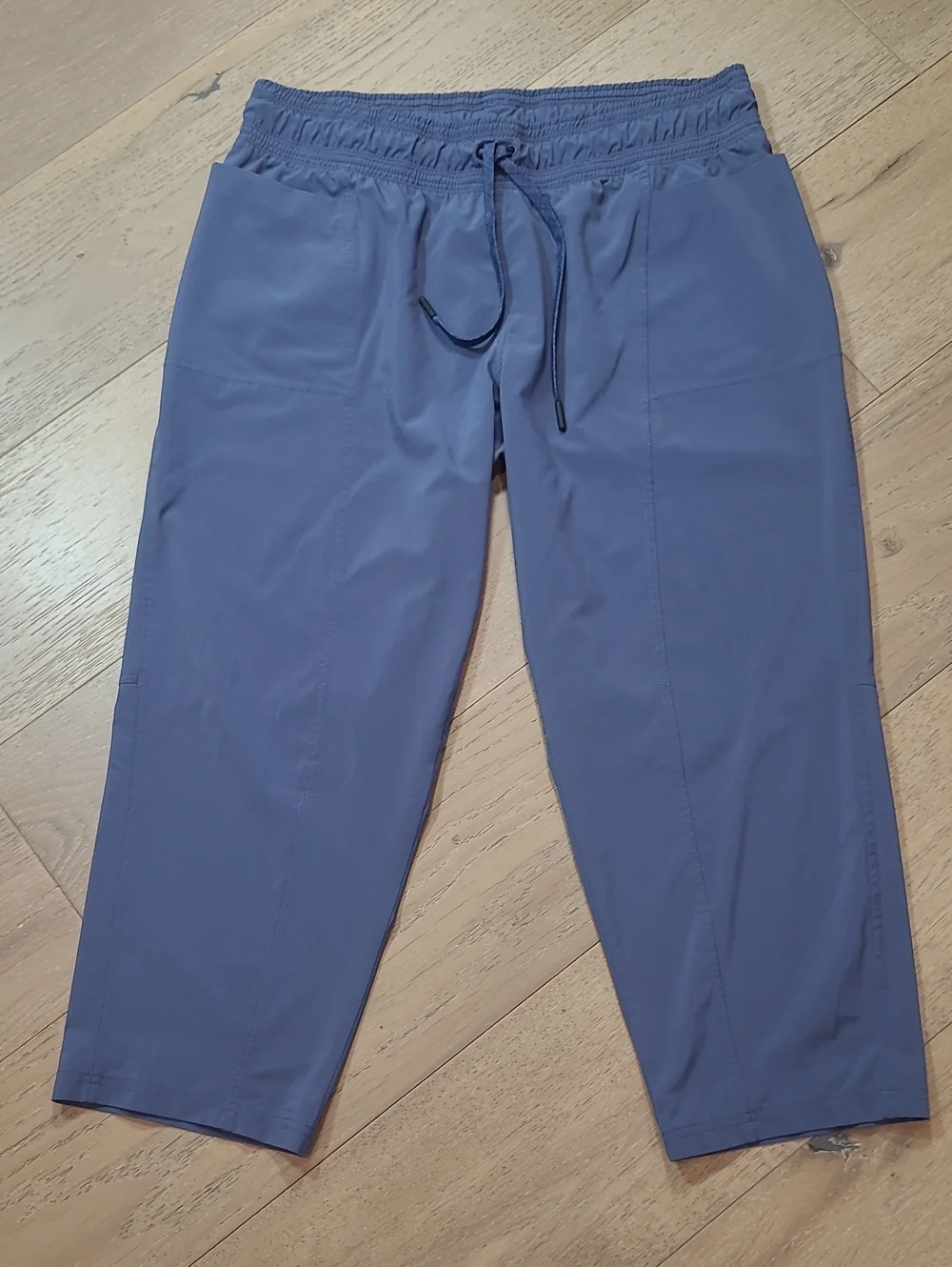 EUC Prana Capri Pants Women's sz L Purple Mid Rise Outdoor Adventure Pants